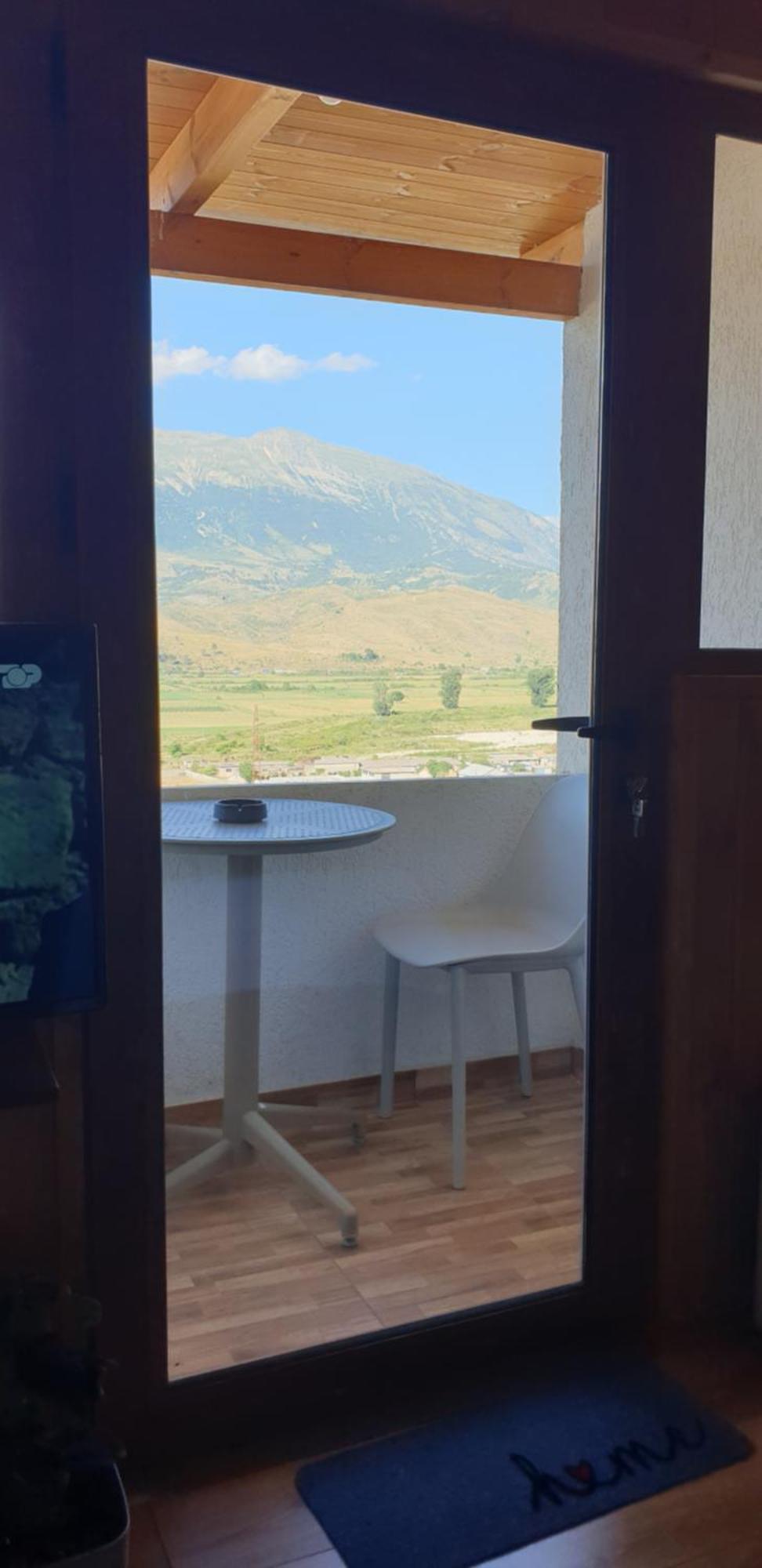Shena Guest House Gjirokastra Kültér fotó