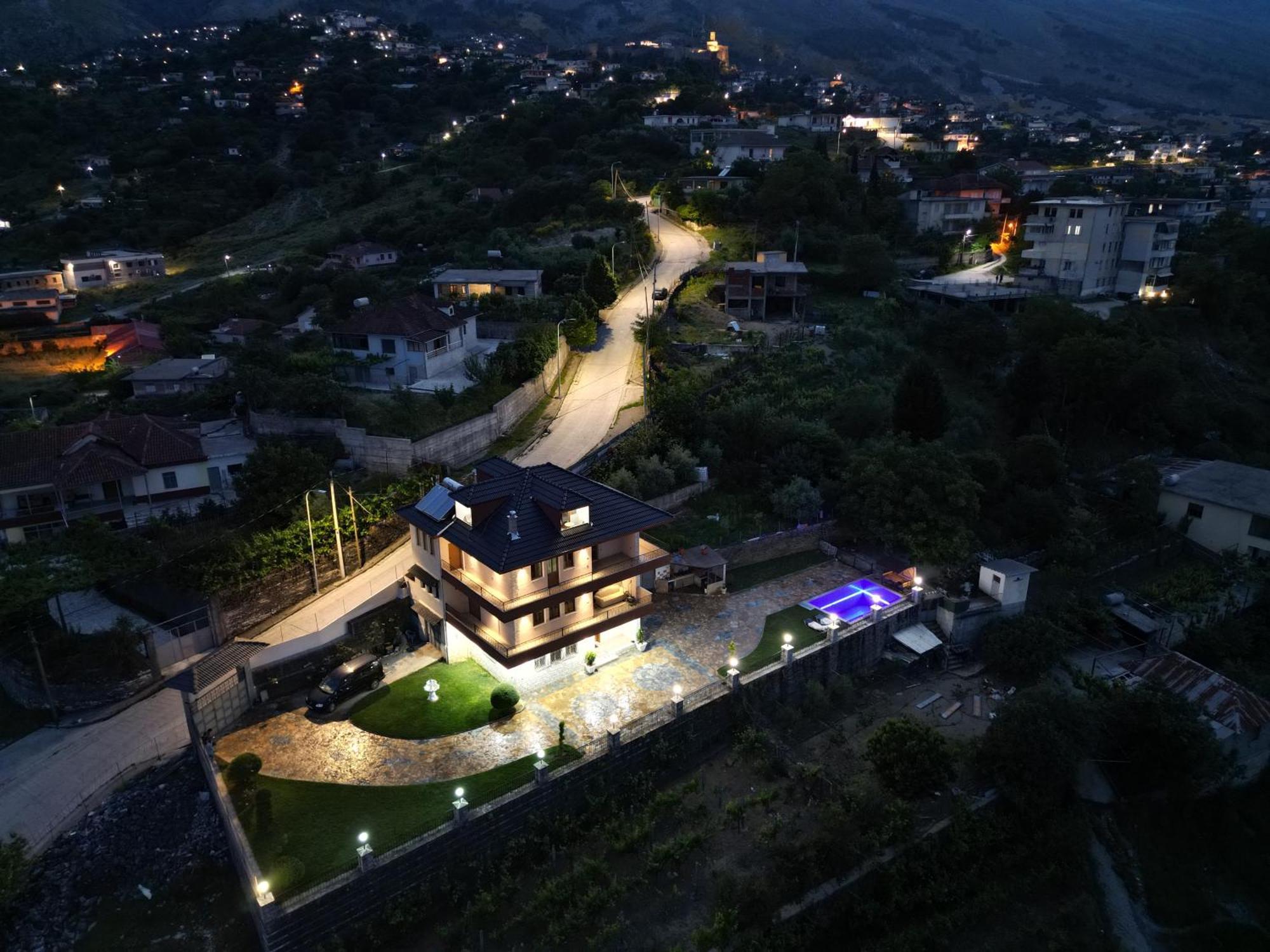 Shena Guest House Gjirokastra Kültér fotó